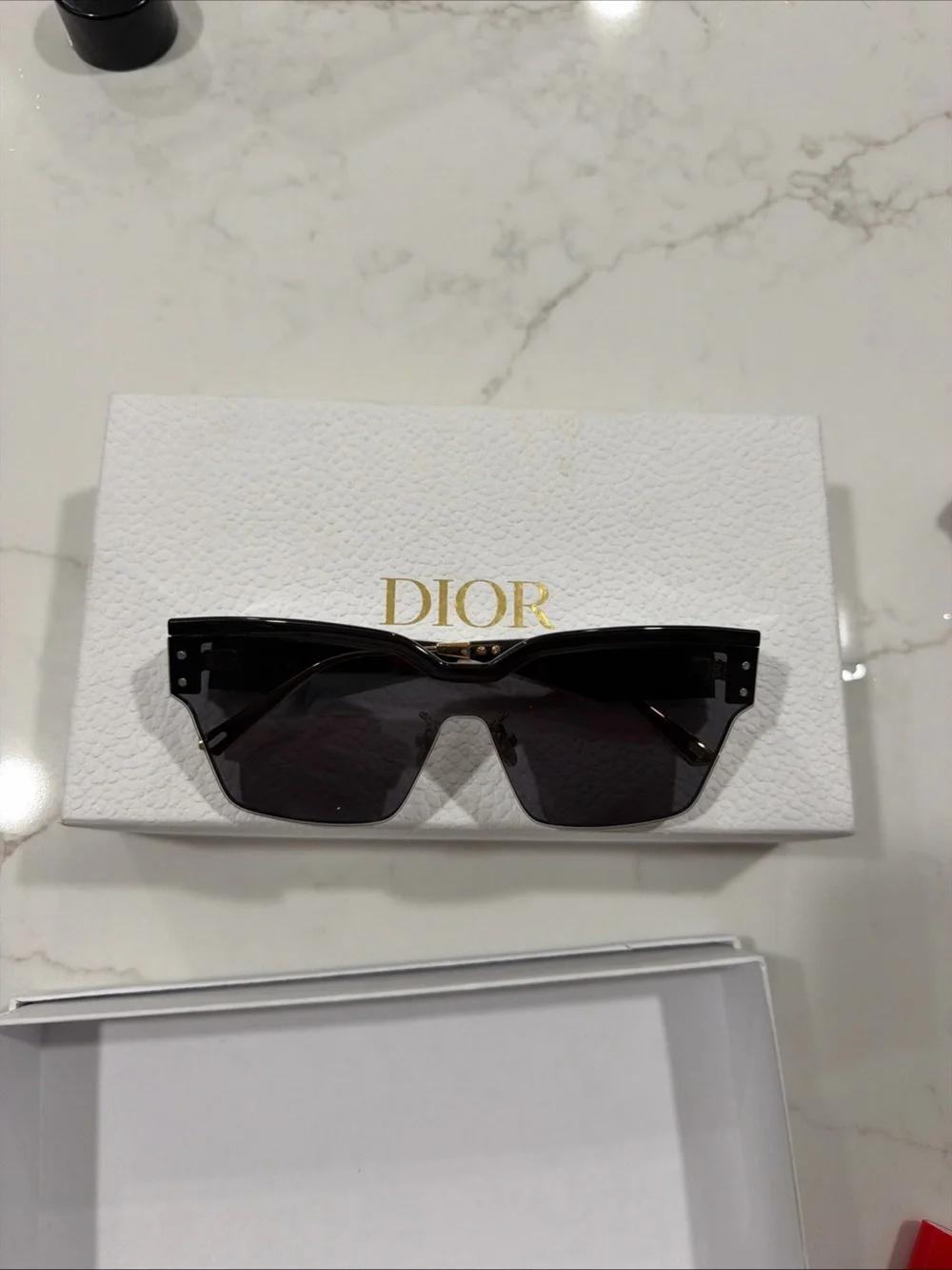 Dior modern shield